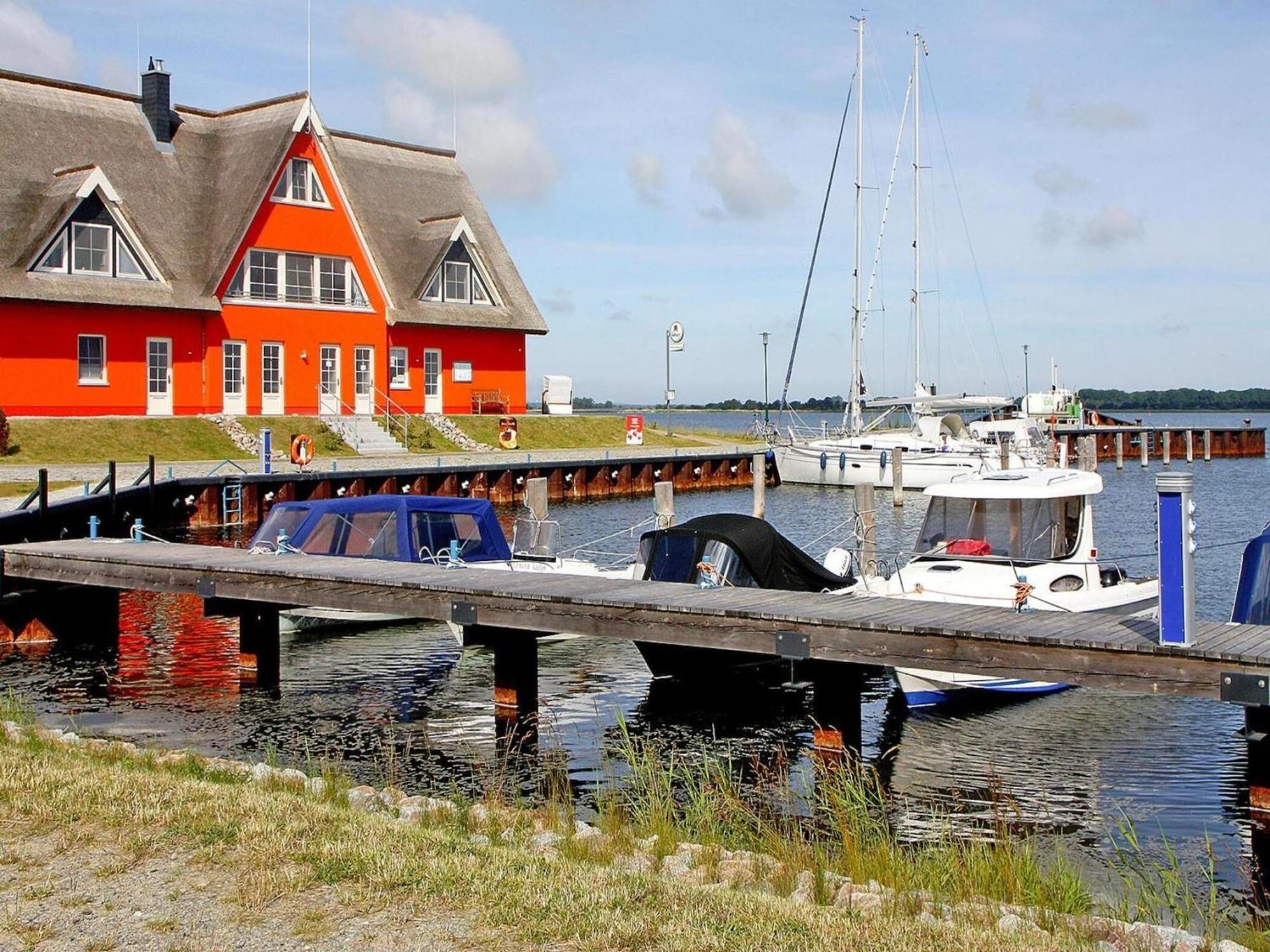 Ferienhaus Lotsenhaus Am Breetzer Bodden In Vieregge Экстерьер фото